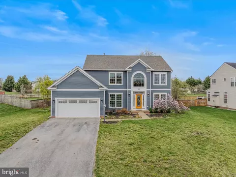 168 Turnberry Dr, Charles Town, WV 25414