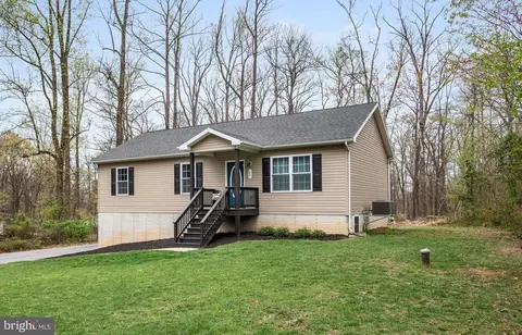 227 Wild Rose Ln, Harpers Ferry, WV 25425