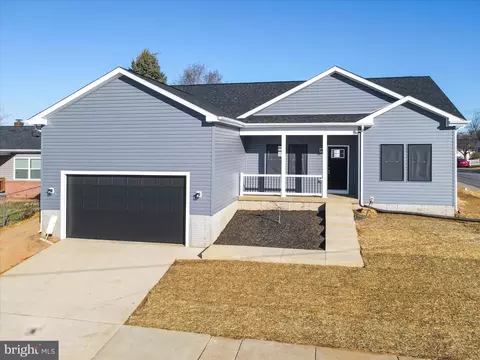 117 E 7th Ave, Ranson, WV 25438
