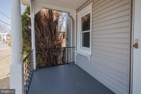 Exterior - 203 S George St, Ranson, WV 25438 photo 3 of 6