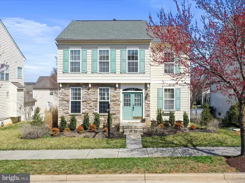 118 Burnlea Rd, Charles Town, WV 25414