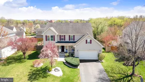 308 Maddex Dr, Shepherdstown, WV 25443