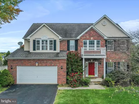 560 General Early Dr, Harpers Ferry, WV 25425