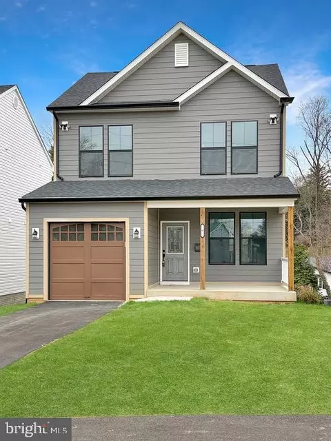 7 Onyx Ln, Charles Town, WV 25414