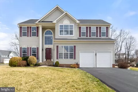 140 Pebble Beach Cir, Charles Town, WV 25414