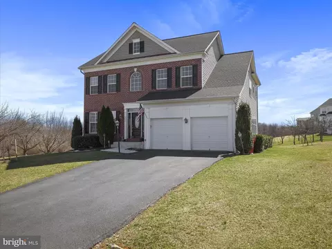 72 Rolling Green Ct, Shepherdstown, WV 25443
