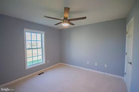 Bedroom - 40 Stiles Way, Ranson, WV 25438 photo 3 of 10