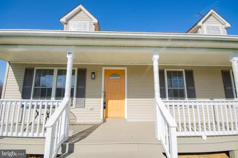 Exterior - 40 Stiles Way, Ranson, WV 25438 photo 2 of 5