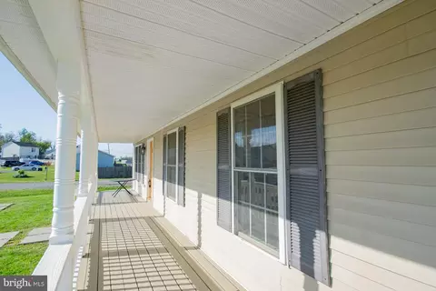 Exterior - 40 Stiles Way, Ranson, WV 25438 photo 4 of 5
