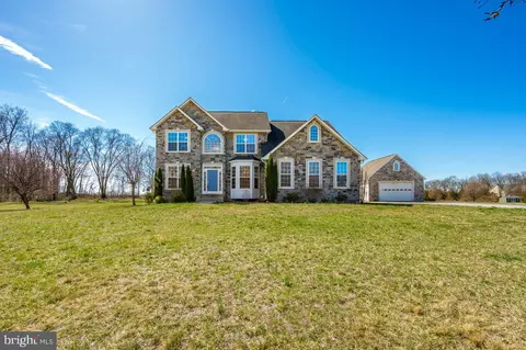 349 Keith Dr, Summit Point, WV 25446