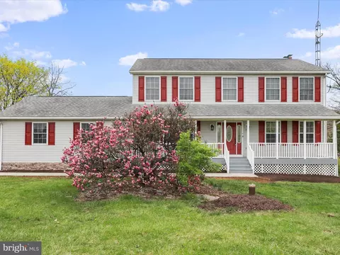172 Ma And Pa Pkwy, Kearneysville, WV 25430