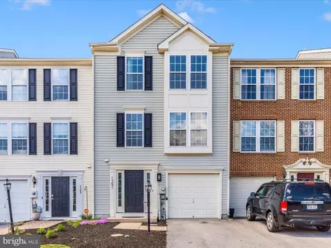 1351 Mare St, Ranson, WV 25438