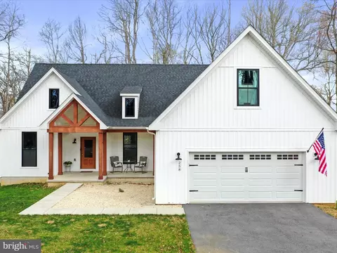 258 Speaks Ln, Harpers Ferry, WV 25425
