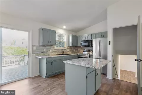 Kitchen - 211 E 11th Ave, Ranson, WV 25438 photo 1 of 4