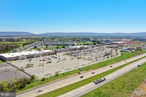 View/Area - 211 E 11th Ave, Ranson, WV 25438 photo 9 of 13