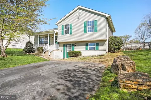 Exterior - 211 E 11th Ave, Ranson, WV 25438 photo 9 of 16