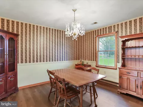 33 Lone Oak Rd, Ranson, WV 25438 photo 9