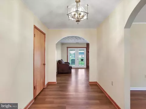 33 Lone Oak Rd, Ranson, WV 25438 photo 5