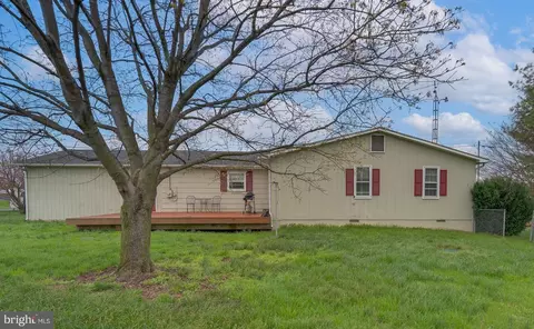 89 Rippon Pl, Charles Town, WV 25414