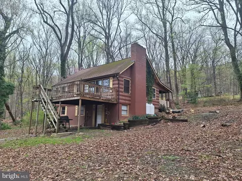 344 Honeysuckle Rd, Harpers Ferry, WV 25425