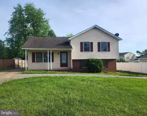 170 Beauregard Blvd, Charles Town, WV 25414