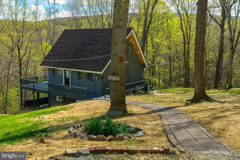 358 Barbara Ln, Harpers Ferry, WV 25425