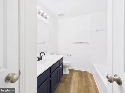 Bath - 1233 Mare St, Ranson, WV 25438 photo 4 of 5