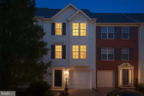 1233 Mare St, Ranson, WV 25438