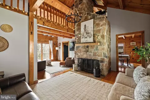 65 Alta Vista Dr, Harpers Ferry, WV 25425