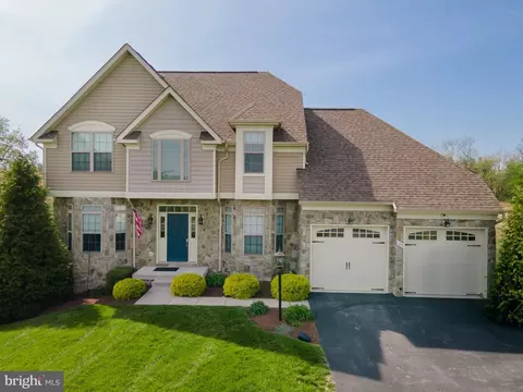 189 Potomac Crossing St, Charles Town, WV 25414