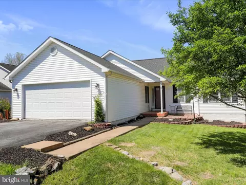 Exterior - 31 Trix Ct, Ranson, WV 25438 photo 3 of 10