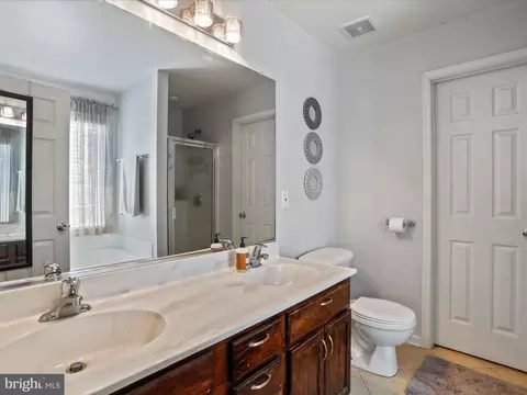 Bath - 31 Trix Ct, Ranson, WV 25438 photo 3 of 5