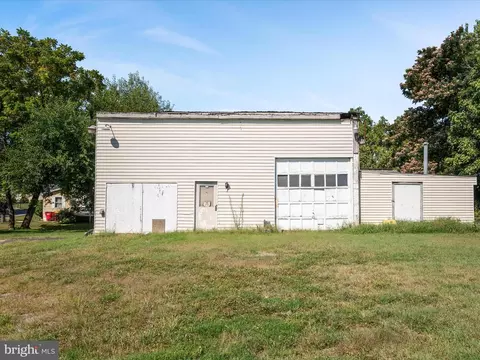 306 W 6th Ave, Ranson, WV 25438 photo 38