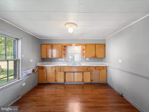 306 W 6th Ave, Ranson, WV 25438 photo 15