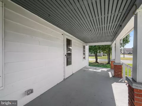306 W 6th Ave, Ranson, WV 25438 photo 8