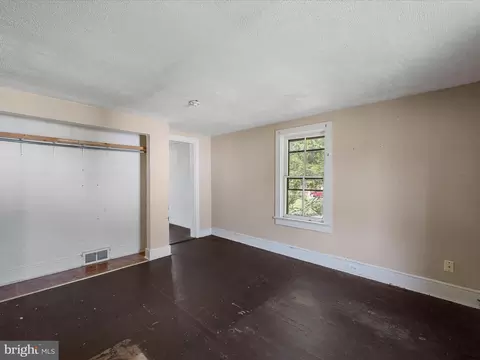 306 W 6th Ave, Ranson, WV 25438 photo 27
