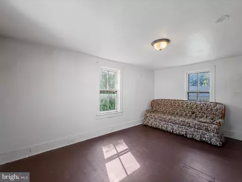 306 W 6th Ave, Ranson, WV 25438 photo 21