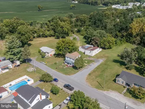 306 W 6th Ave, Ranson, WV 25438 photo 46