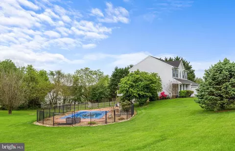 365 Stafford Ln, Harpers Ferry, WV 25425