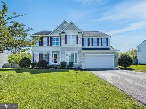 338 Rustling Leaf Pl, Kearneysville, WV 25430