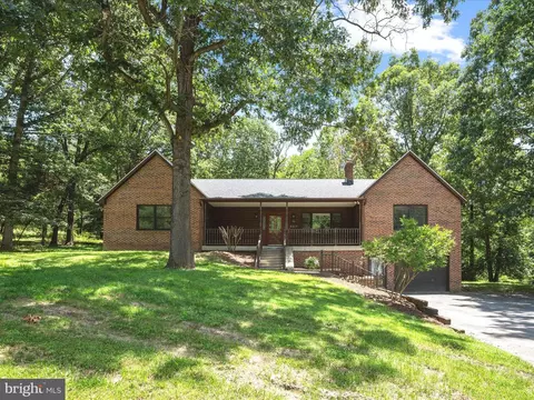 76 Sycamore Rd, Harpers Ferry, WV 25425