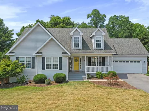 31 Sire Ct, Charles Town, WV 25414