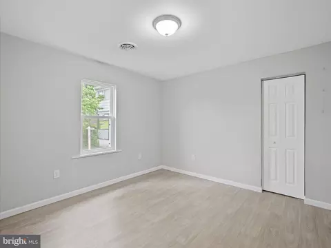 Bedroom - 108 E 12th Ave, Ranson, WV 25438 photo 3 of 4