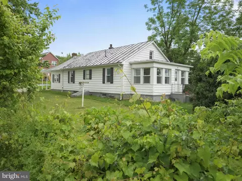 Exterior - 108 E 12th Ave, Ranson, WV 25438 photo 2 of 8