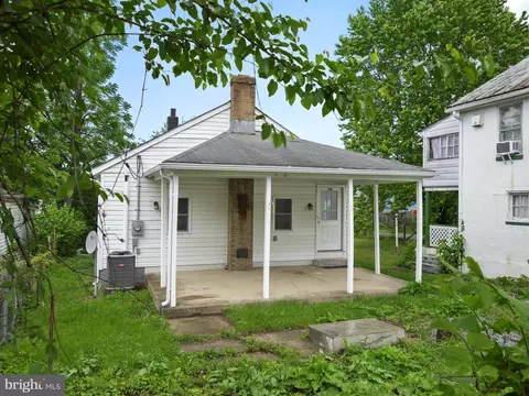 Exterior - 108 E 12th Ave, Ranson, WV 25438 photo 6 of 8