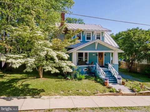 730 Fillmore St, Harpers Ferry, WV 25425