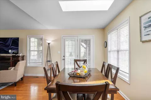 Dining - 462 Oak Lee Dr, Ranson, WV 25438 photo 1 of 1