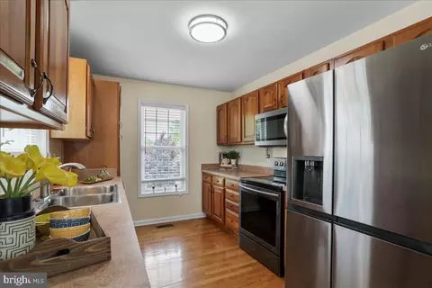 Kitchen - 462 Oak Lee Dr, Ranson, WV 25438 photo 1 of 2