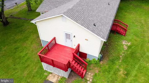 515 E 10th Ave, Ranson, WV 25438 photo 27