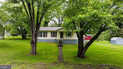 515 E 10th Ave, Ranson, WV 25438 photo 23